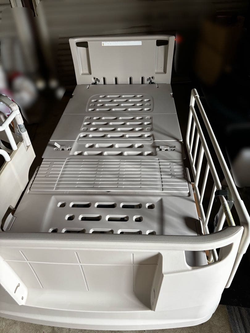 引取り限定　介護用ベッド 介助バーサイドレール付　楽匠Z 3モーター 2026年最新】パラマウントベッド 楽匠zの人気アイテム - メルカリ