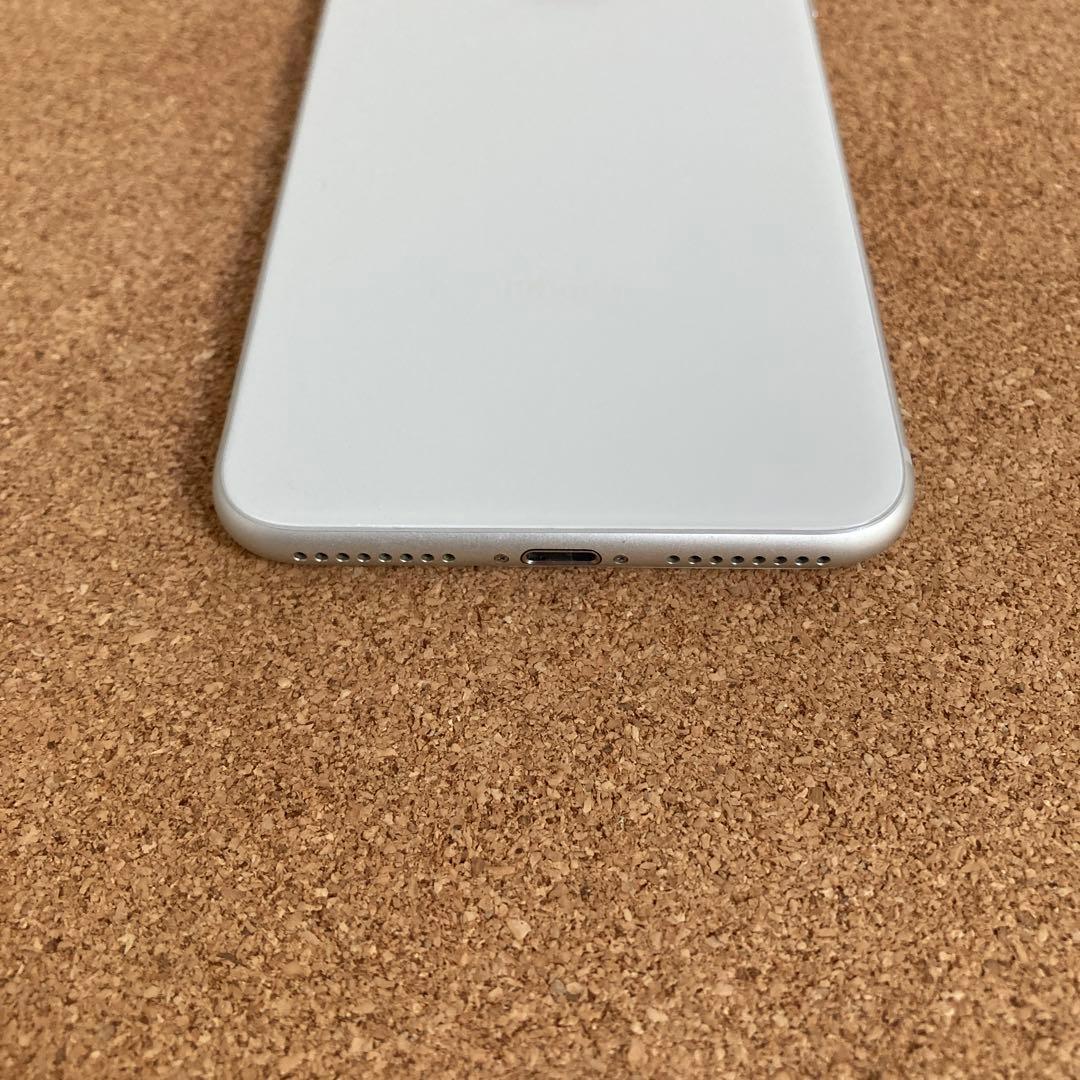 4043【早い者勝ち】電池新品☆iPhone8Plus 64GB SIMフリー☆