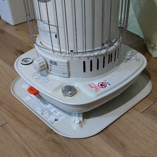 コロナ 石油ストーブ 型式KCL-6618 - メルカリ