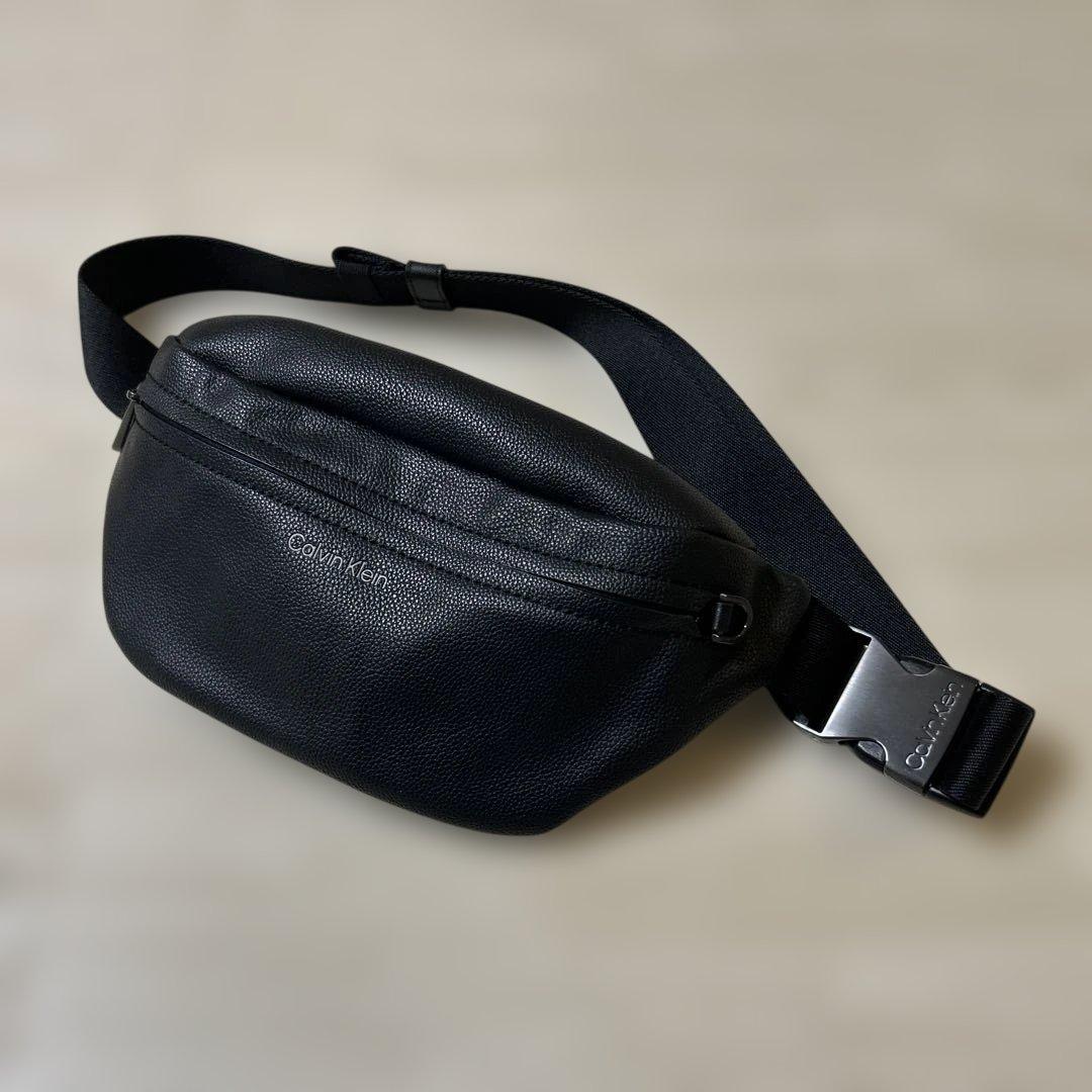 （試着程度）カルバンクライン　レザーウエストポーチ 試着程度）カルバンクライン レザーウエストポーチ Calvin Klein