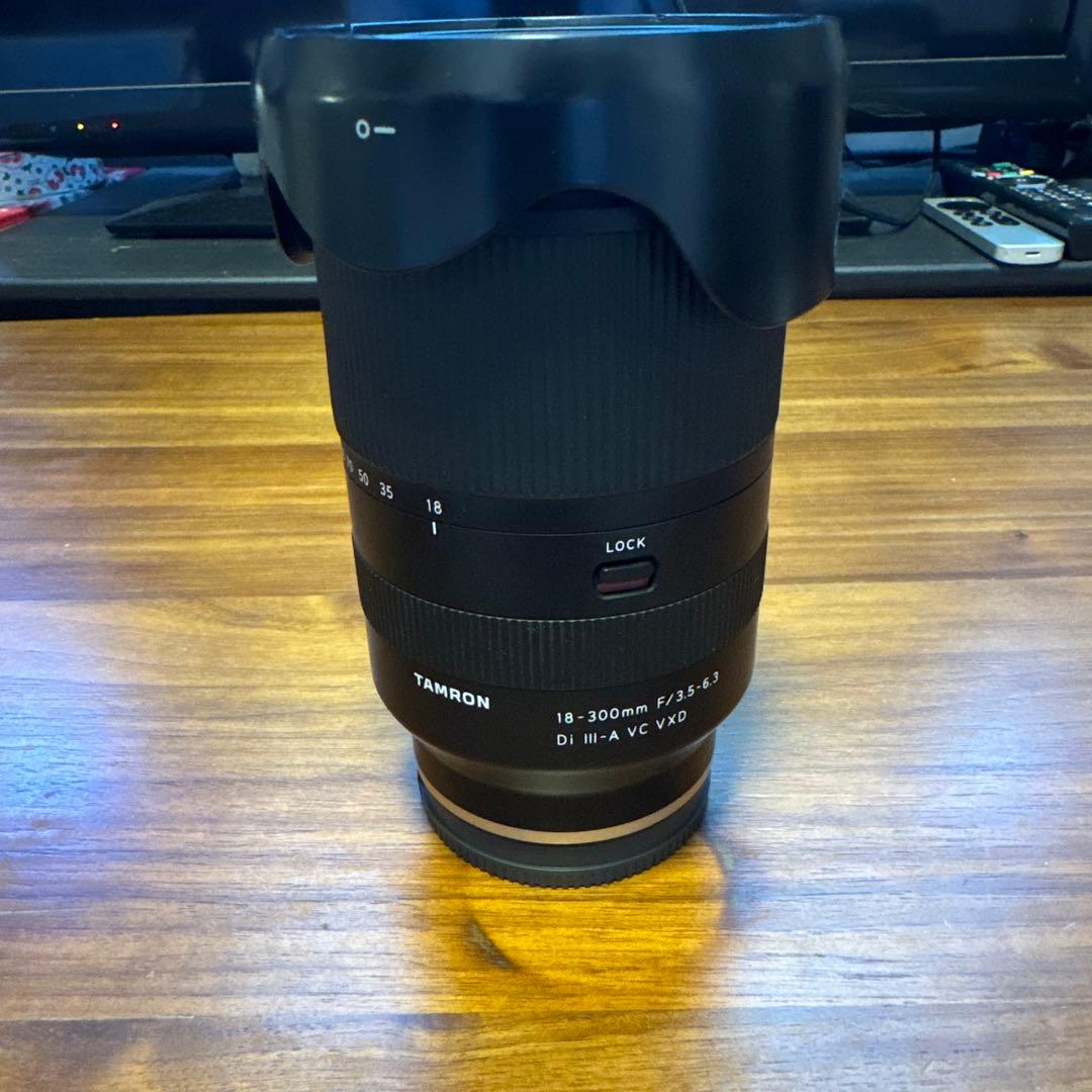 【特別値引】TAMRON 18-300mm F/3.5-6.3 Di III