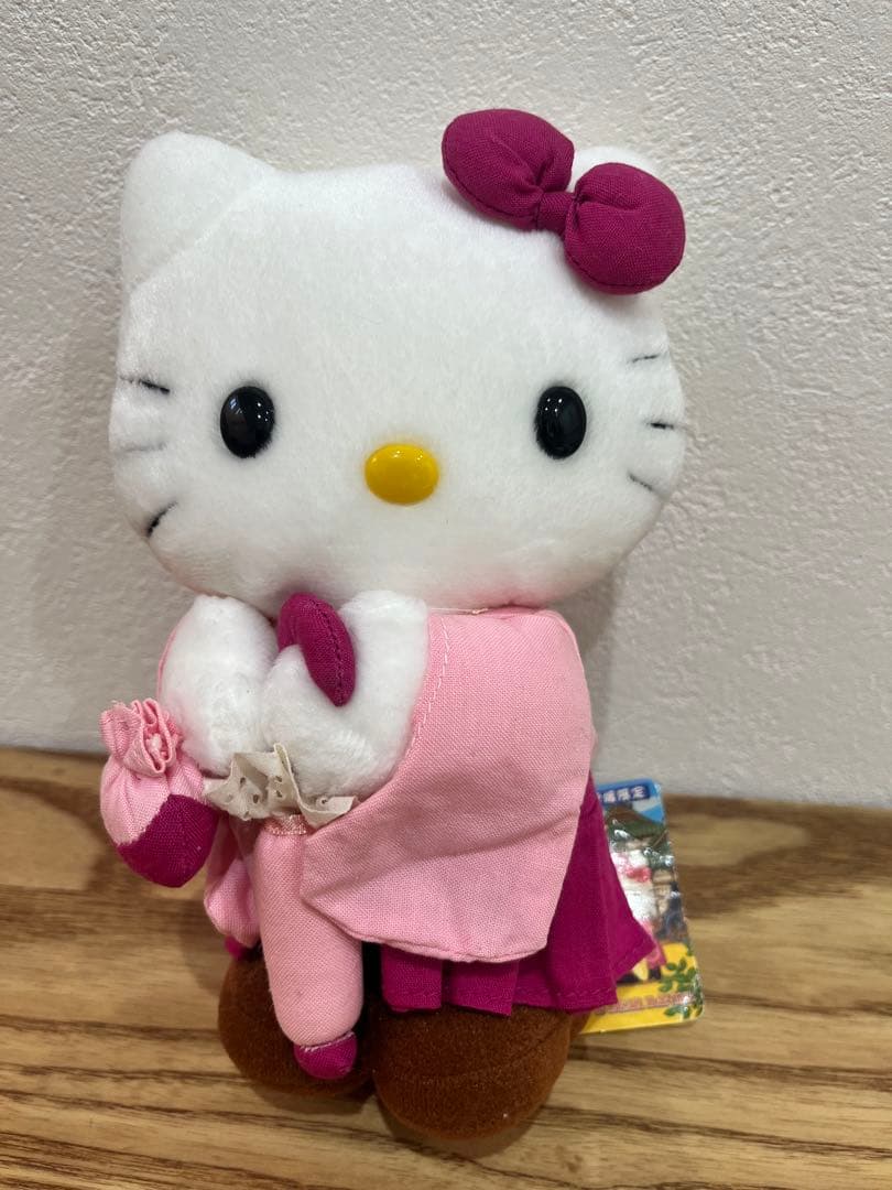 愛媛限定 ハローキティ ぬいぐるみ　ご当地　平成レトロ　タグ付き　着物　袴　レア 愛媛限定 ハローキティ ぬいぐるみ ご当地 平成レトロ タグ付き 着物
