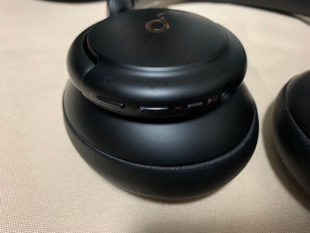 《美品_ヘッドホンハンガ付き》Anker Soundcore Life Q30