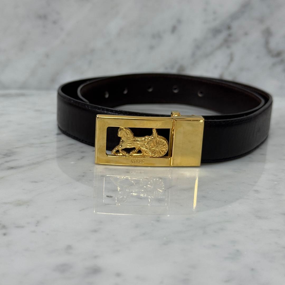 美品 CELINE セリーヌ ベルト 馬車金具 ホース ブラック ゴールド CELINE セリーヌ 馬車 ホースキャリッジ レザー ベルト ブラック