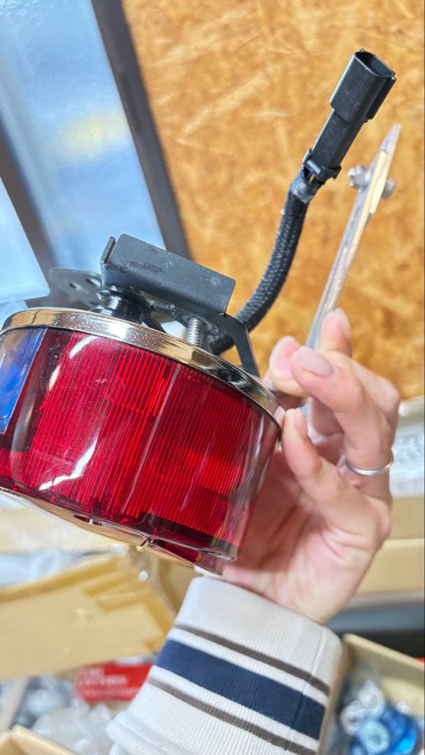 Ka28 専用Z2テールランプ 汎用 Z2 純正タイプ LEDテールランプ レッドレンズ ナンバー灯付き