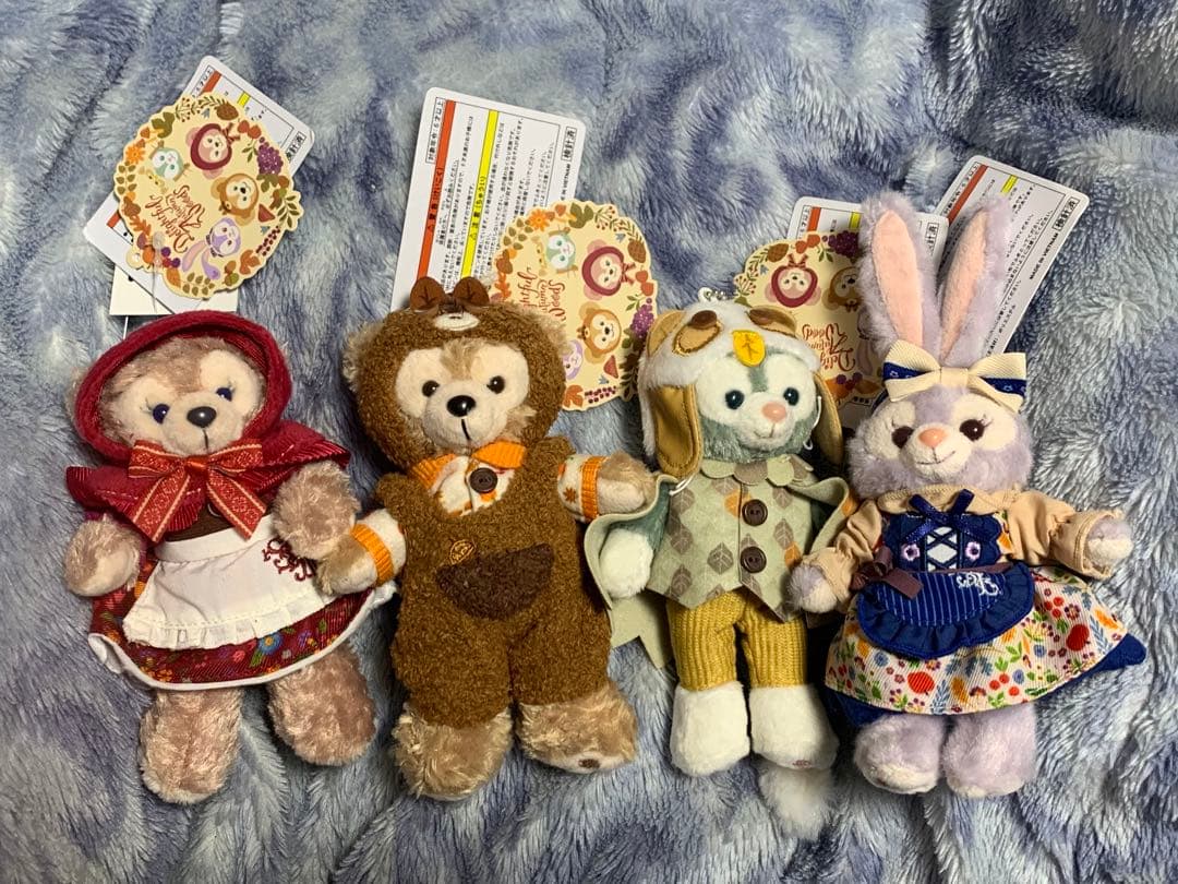 新品未使用2019年 ダッフィーたちの秋のぼうけん ぬいぐるみバッジ 4点まとめ 公式】「ダッフィーたちの秋のぼうけん」スペシャルグッズ♪｜東京