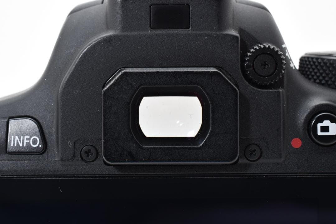 ■ 美品 ■ キヤノン　Canon EOS Kiss X7 《S数4752回》