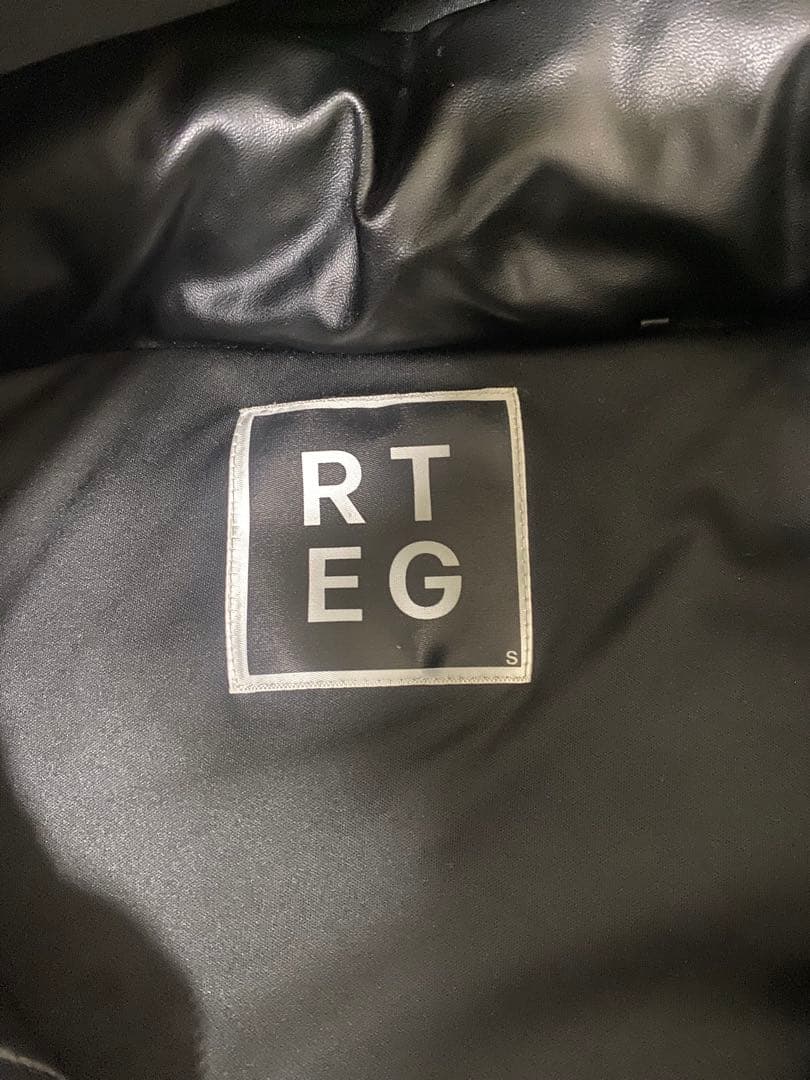 アダムスジャグラー 希少品 ベストダウンジャケット 値下げ可能 - メルカリ