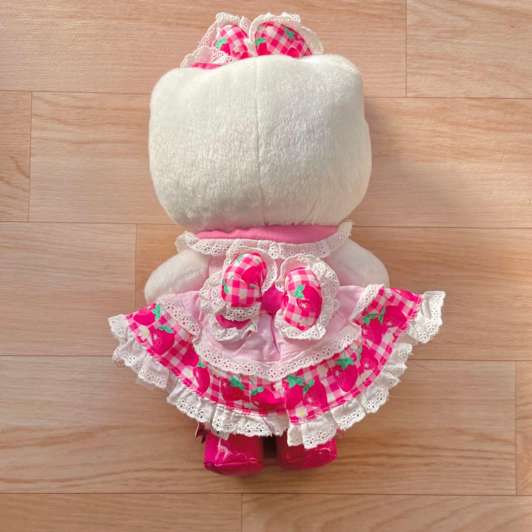 USJ限定 ハローキティ ぬいぐるみ いちごドレス - メルカリ