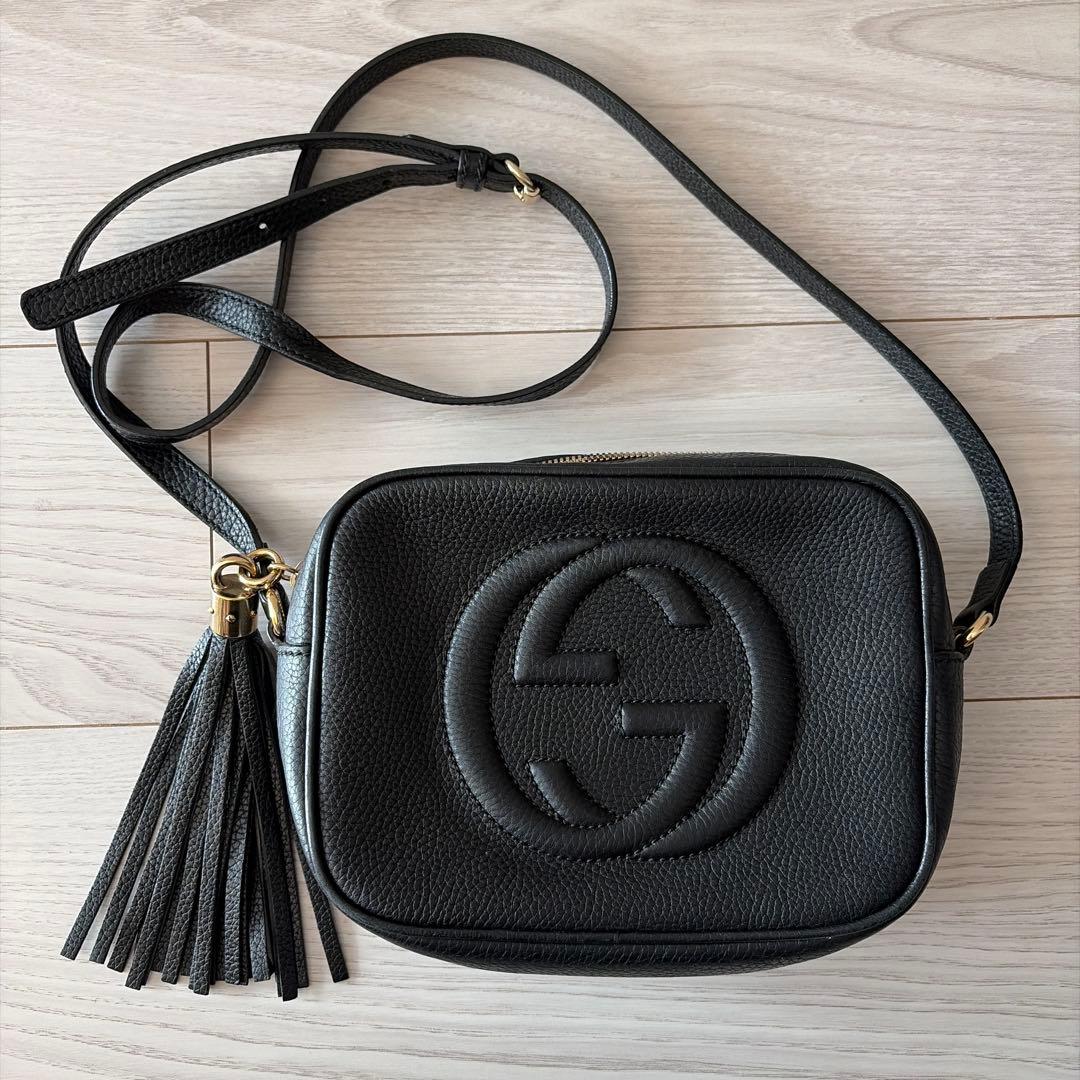 GUCCI グッチ ソーホー ディスコ レザー ショルダーバッグ 斜めがけ 黒 グッチソーホー スモールディスコバッグ ブラック ゴールド金具