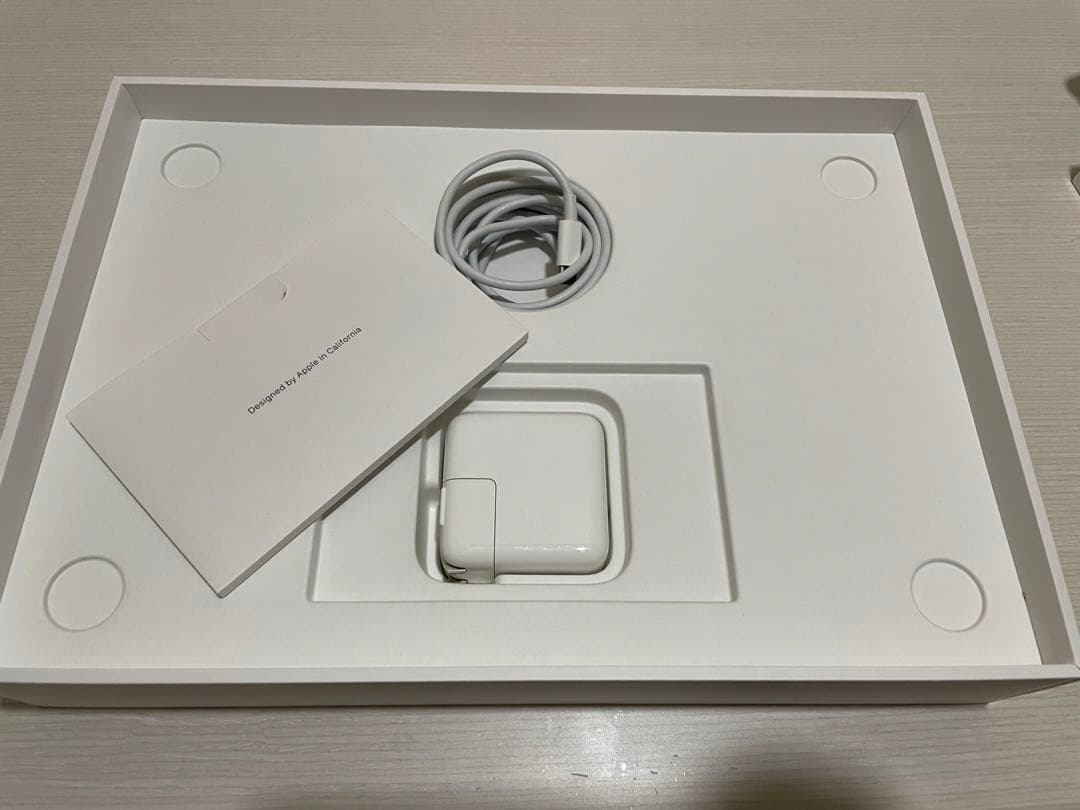 M1 MacBook Air 256GB バッテリー98% 完備品 超美品】MacBook Air M1