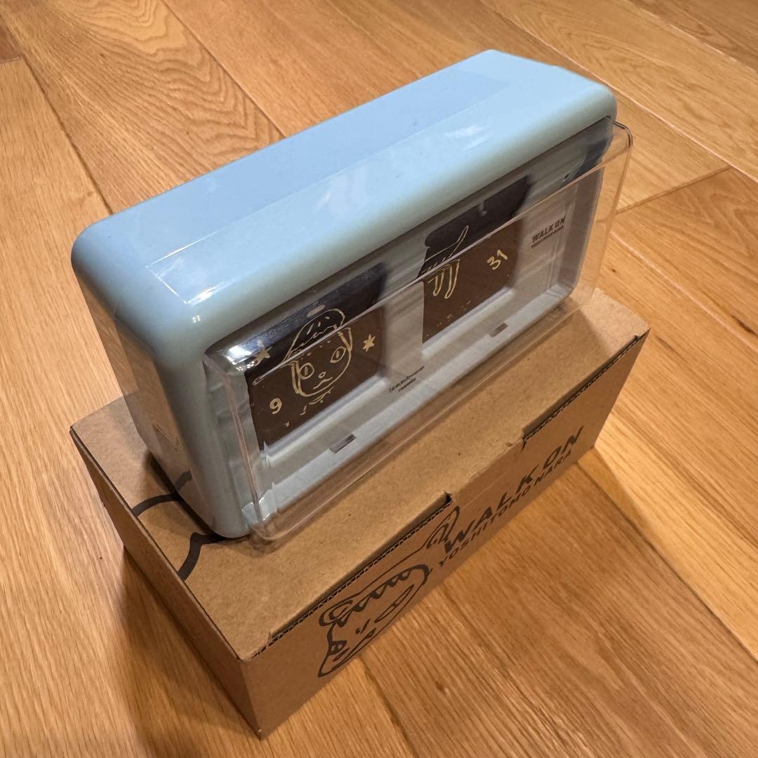 奈良美智 パタパタクロック WALK ON ブルー ラムフロム 自宅にいながら多数のドローイング作品を楽しめる「奈良美智 パタパタ