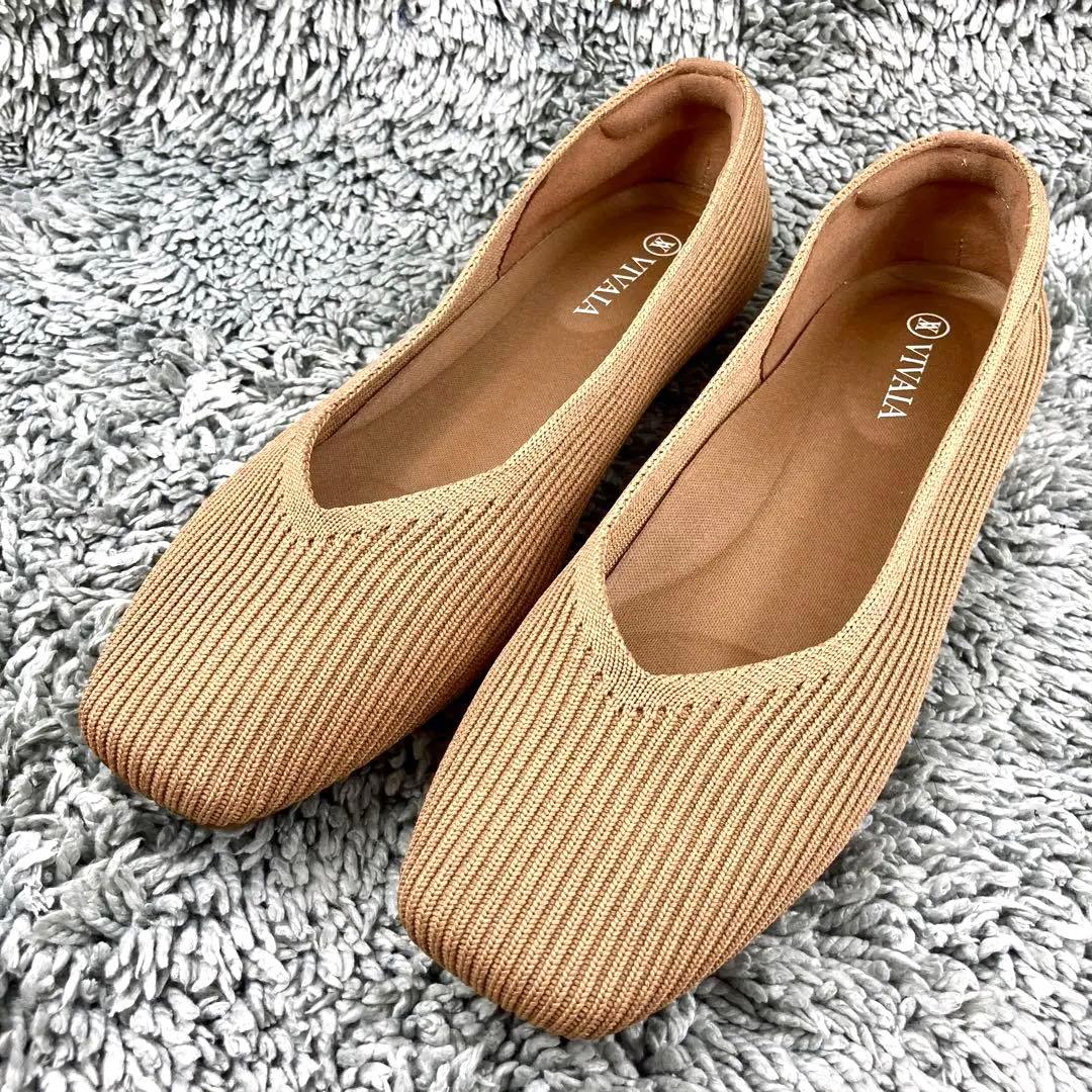 極美品 VIVAIA フラットシューズ スクエアトゥ ニットパンプス23.5 Margot™ Walker] スクエアトゥ 超軽量 厚底 フラットシューズ – VIVAIA