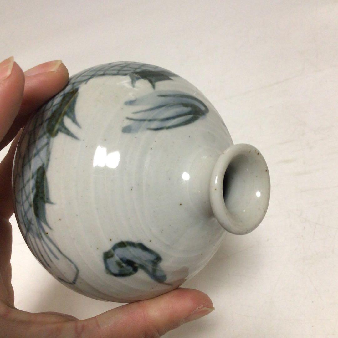 古伊万里 染付油壺（あぶらつぼ） 龍 青魚模様の陶器小瓶