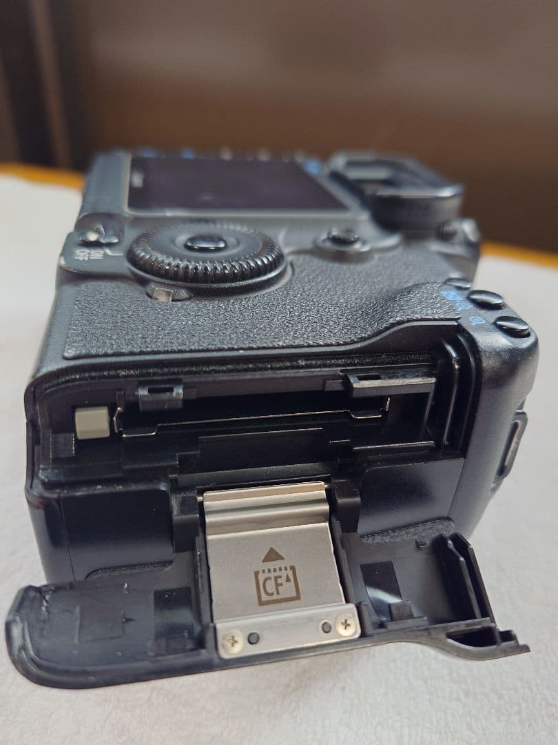 ジャンク】Canon 一眼レフカメラ EOS 5D MarkII ボディ