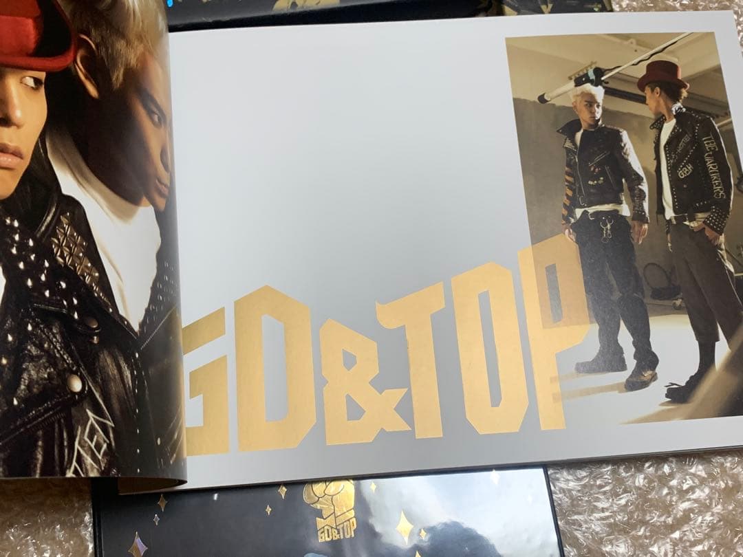 PLAY with GD&TOP DVD＋PHOTOBOOK 缶バッジ - メルカリ