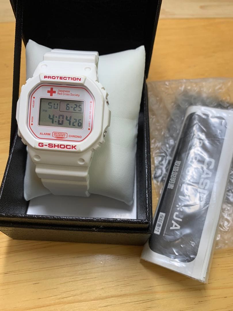 超レア】G-SHOCK × 日本赤十字 コラボウォッチ | Shop at Mercari from