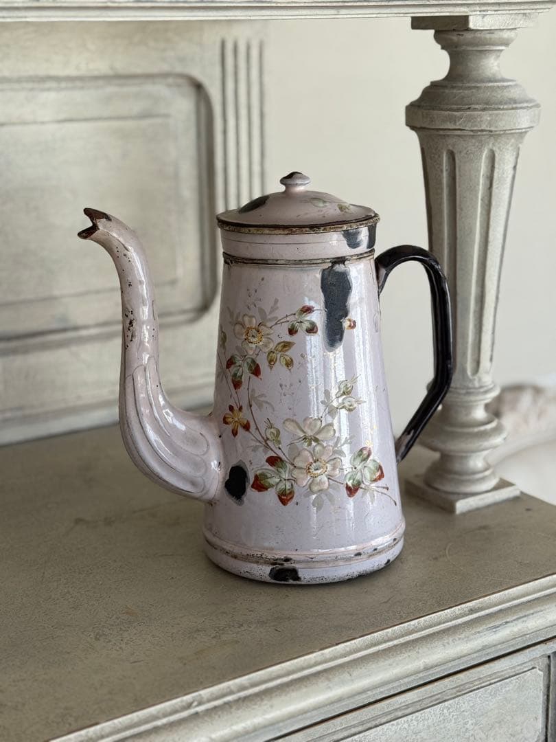 フランスアンティーク薄ピンクバンドペイントのお花柄ホーローコーヒーポット フランス1930年代 ＊ 小ぶりなホーロー・カフェティエール ＊ ピンクの