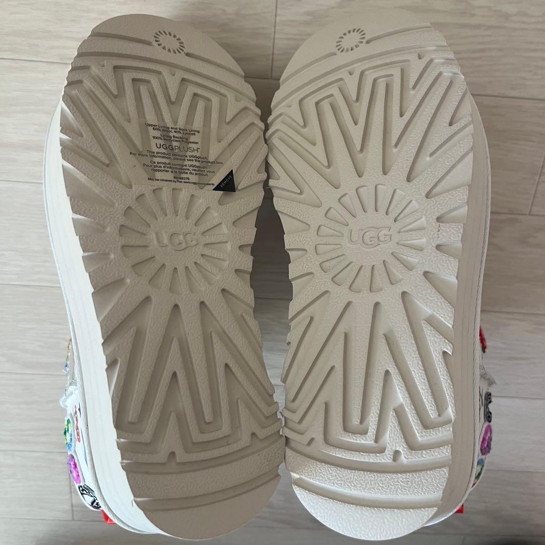 未使用品】UGG クラシック プラットフォーム ポップ スケッチ ブーツ
