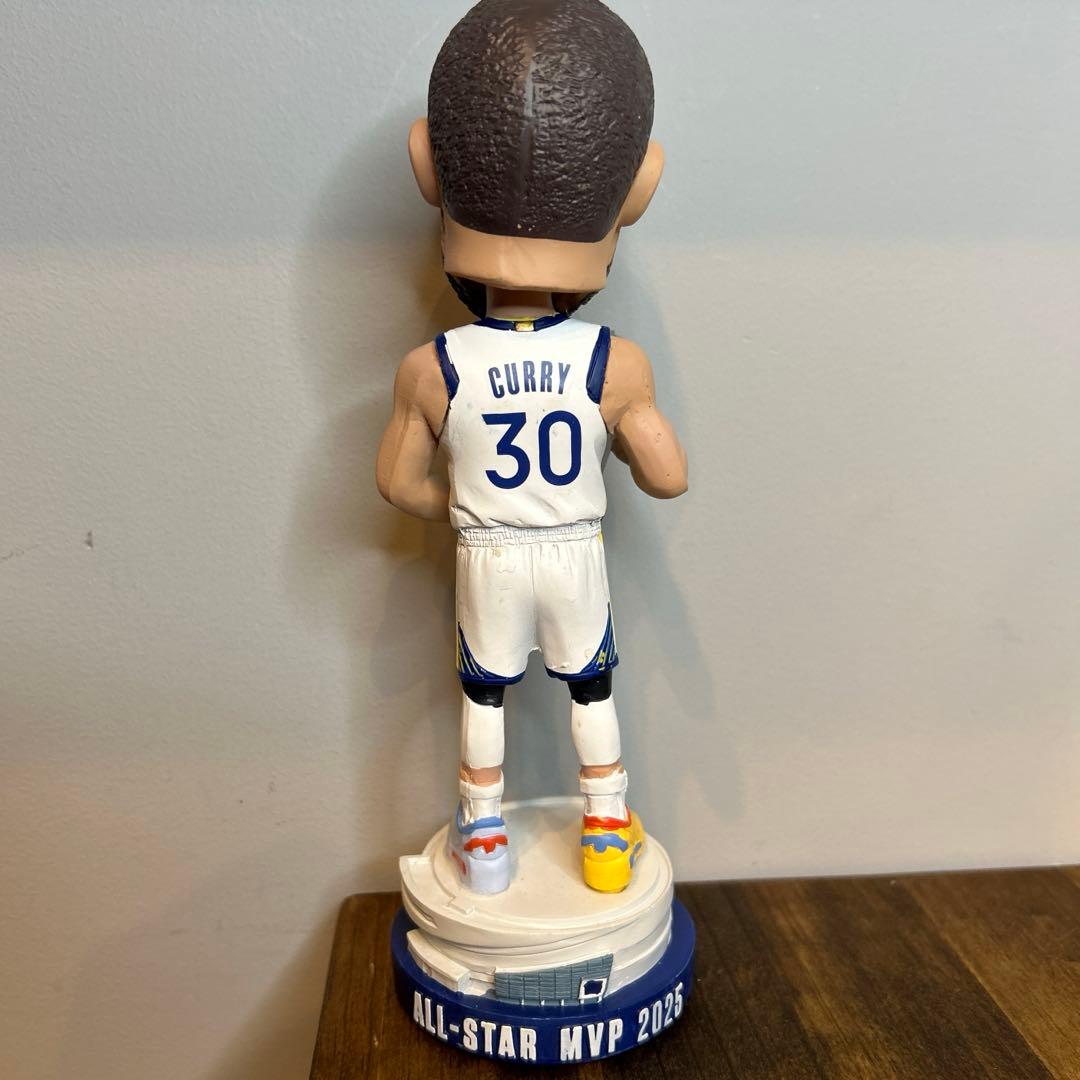 ステフィンカリーオールスターMVP LIMITED EDITION ボブルヘッド