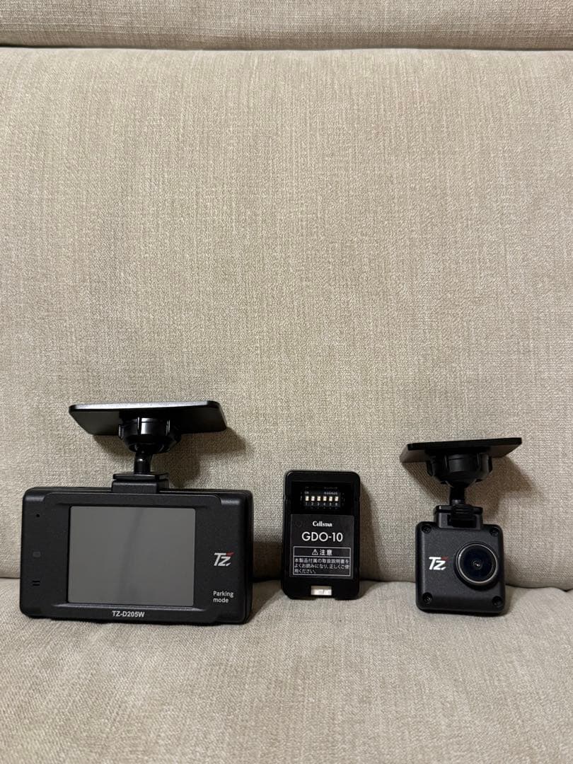 TZ-D205W 前後ドライブレコーダー - メルカリ