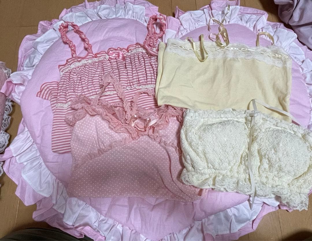 リズリサ　トゥララ　キャミ　9点まとめ売り　※チャームつきあり TRALALAのフリマアイテム一覧