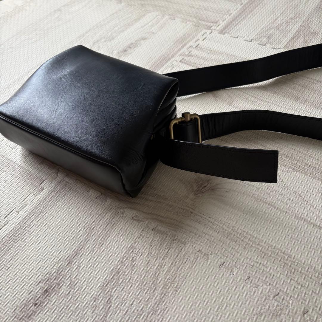 金ロゴ❗️】希少 osoi オソイ Mini Brot ショルダーバッグ - メルカリ