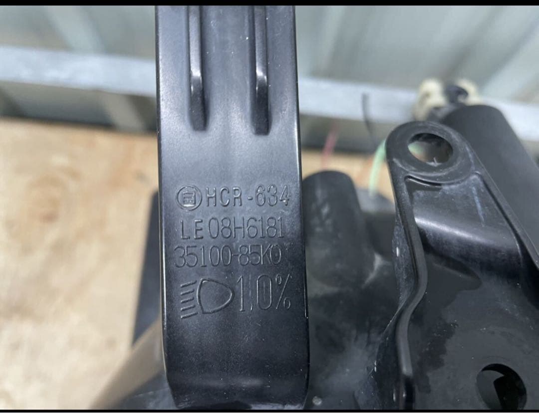 スズキ アルトラパン HE22S ハロゲンヘッドライトインナー ブラックUS