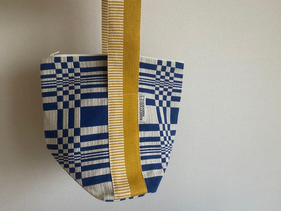 JOHANNA GULLICHSEN（ヨハンナ グリクセン）テトラバッグ ブルー JOHANNA GULLICHSEN（ヨハンナ グリクセン）テトラバッグ | cue!