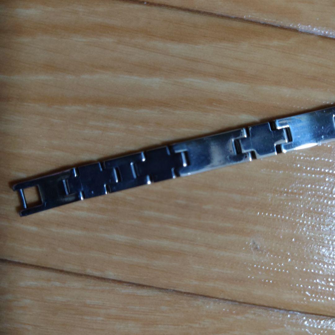 プチシルマのジュエリーコレクション ハンドレッドシルマ クロスクロス