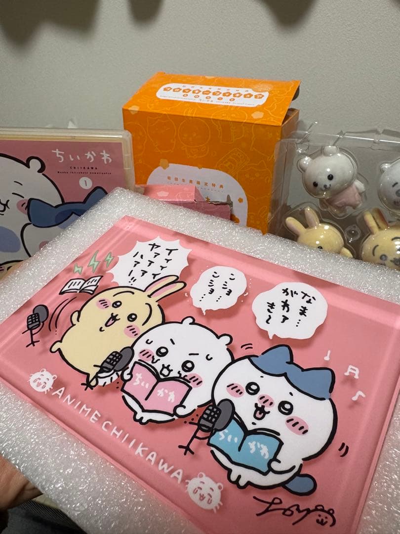 初回生産限定版 ちいかわ豪華版1 フロッキーフィギュア アクリル