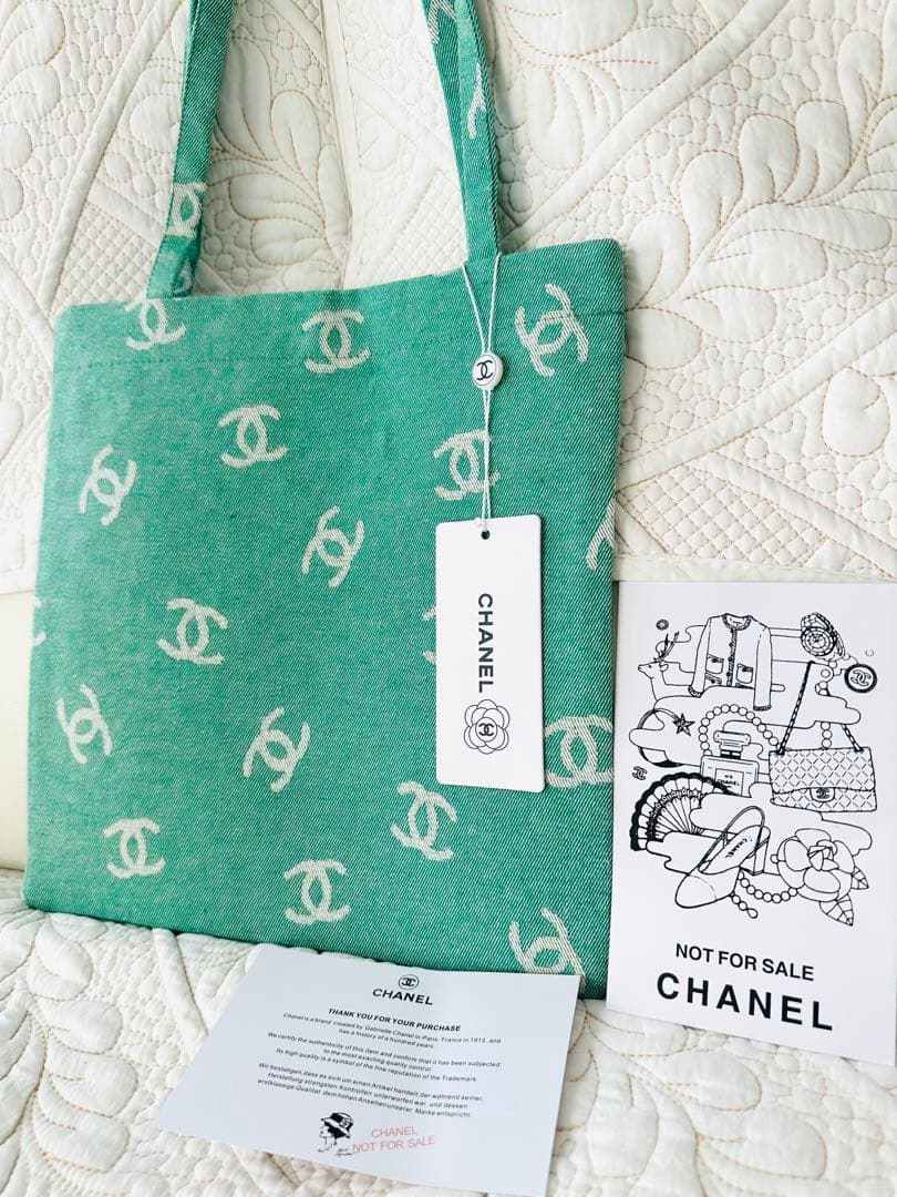CHANELシャネル☆ノベルティ新品未使用デニムトートバッグ薄手グリーン
