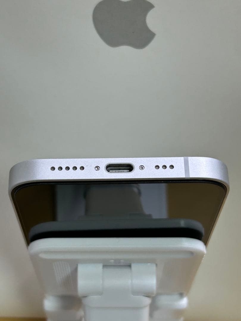 Apple iPhone16e 256gb ホワイト 1週間使用 iPhone 【使用9か月】Apple