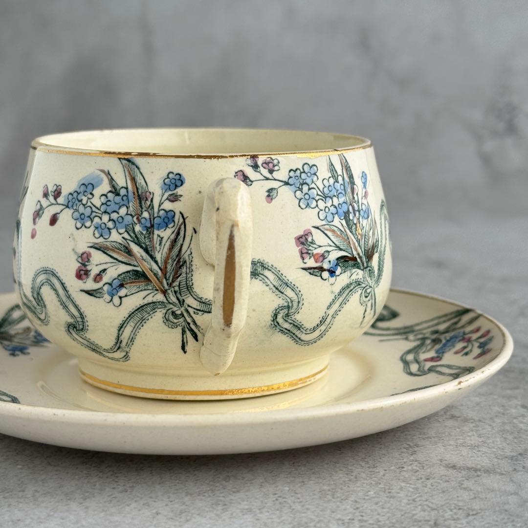 フランスアンティーク クレイユモントロー リボンと勿忘草 ティー