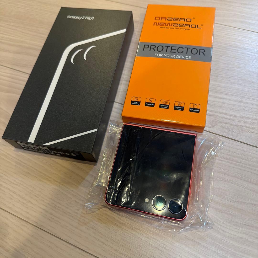 未使用　Samsung Galaxy Flip7 256GB コーラルレッド Amazon.com: Samsung Galaxy Z Flip7: AT&T Only, 256GB Storage