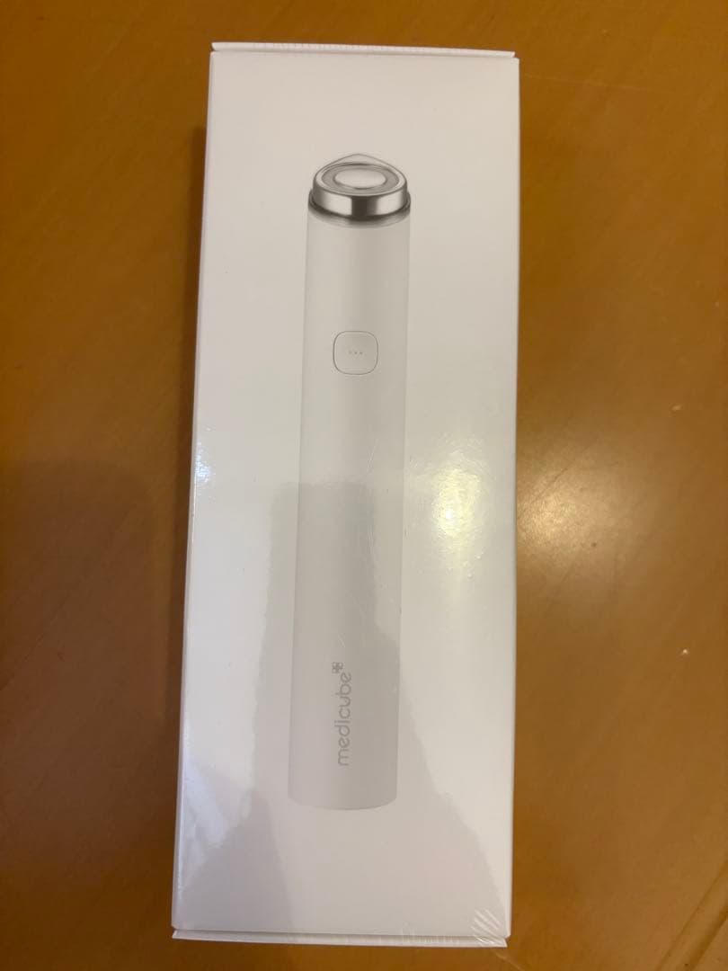 新品未開封　メディキューブ　AGE-R BOOSTER PRO MINIホワイト medicube White Mini Booster Pro | Ulta Beauty