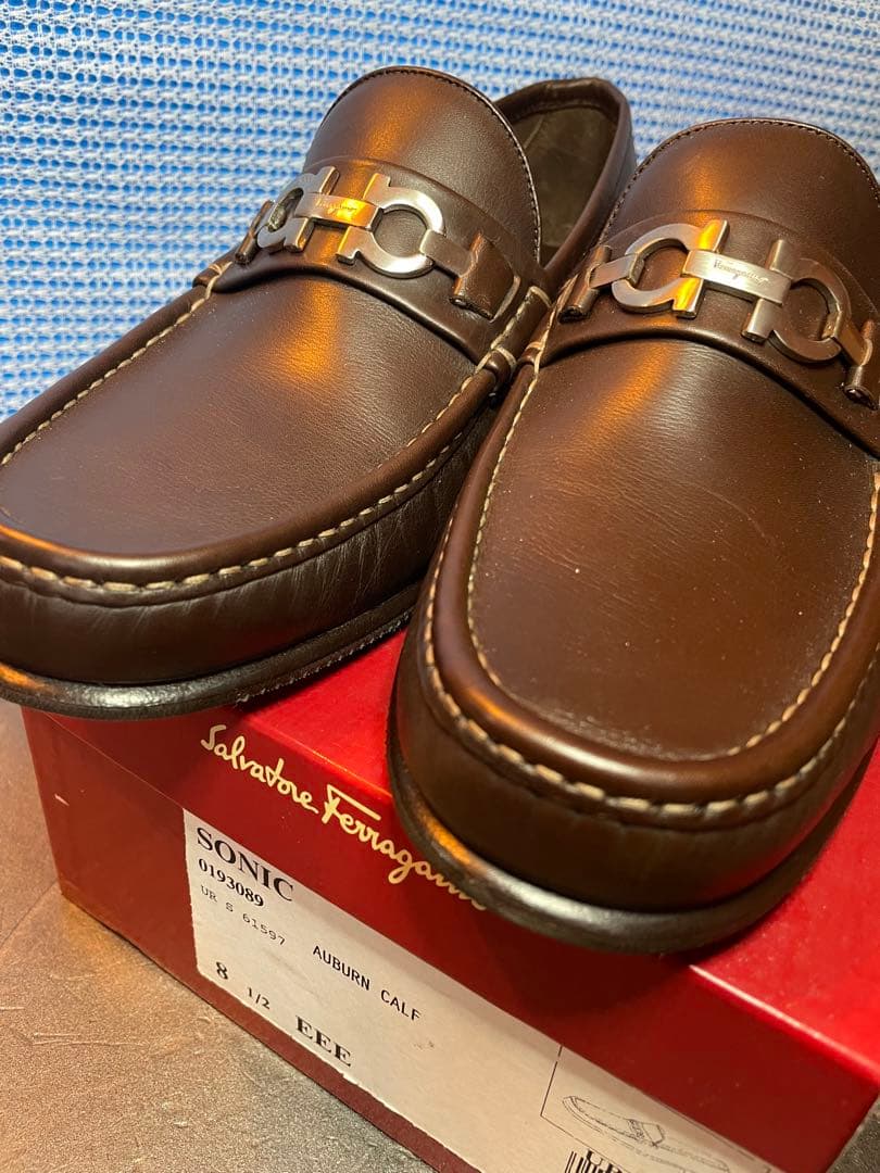フェラガモ 未使用 8 1/2EEE SONIC ガンチーニ メンズ ローファー