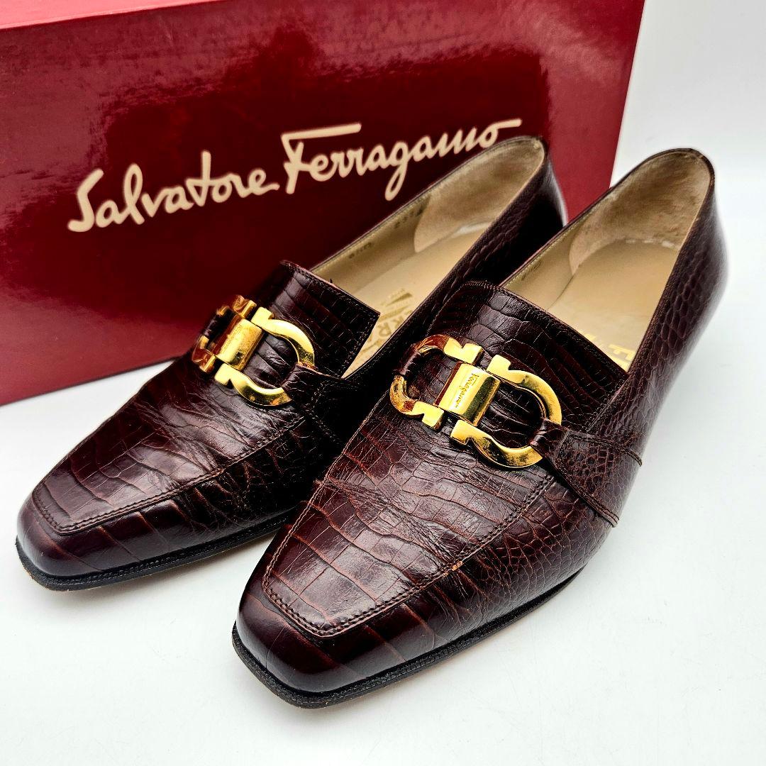 Salvatore Ferragamo ガンチーニ ローファー　〈126-6〉 Salvatore Ferragamo (サルヴァトーレフェラガモ) レザー ガンチーニ