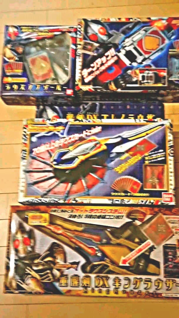 【当時物】仮面ライダーブレイド:DX変身ベルトブレイバックル他ブレイドフルセット Amazon | 仮面ライダーブレイド DX変身ベルト ブレイバックル | ベルト