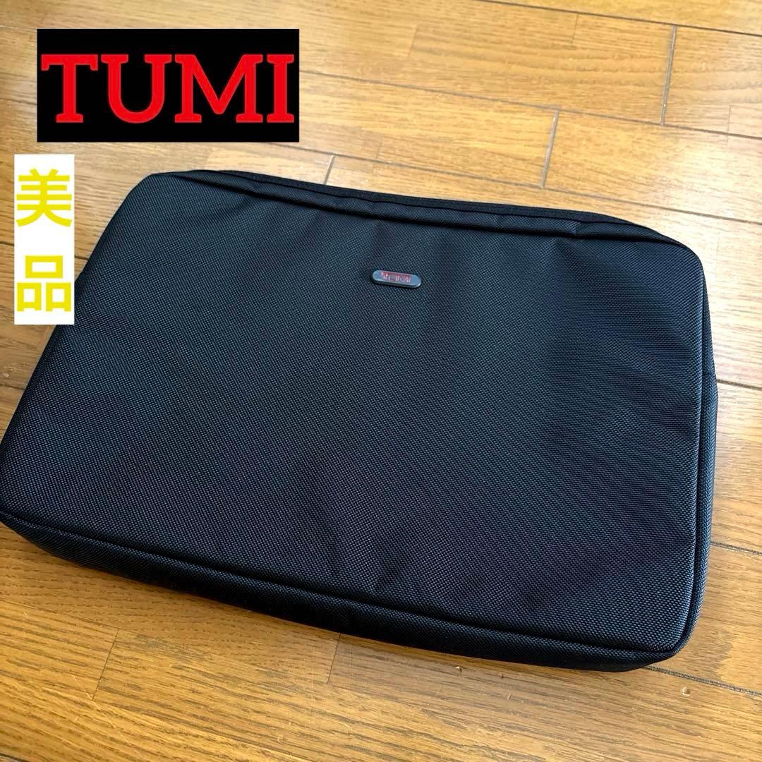 TUMI　ドキュメントケース　PCケース　タブレットケース　クラッチバッグ　希少 希少✨TUMI ビジネスバッグ タブレット PCケース クラッチ コンパクト