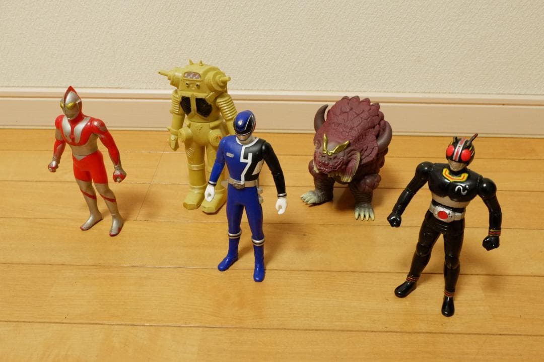 ソフビ人形　5体セット　昭和レトロ　ウルトラマン　怪獣　仮面ライダー　6-32 貴重☆美品 エンゼル 仮面ライダー ハチ女 怪人3体 5体セット ソフビ