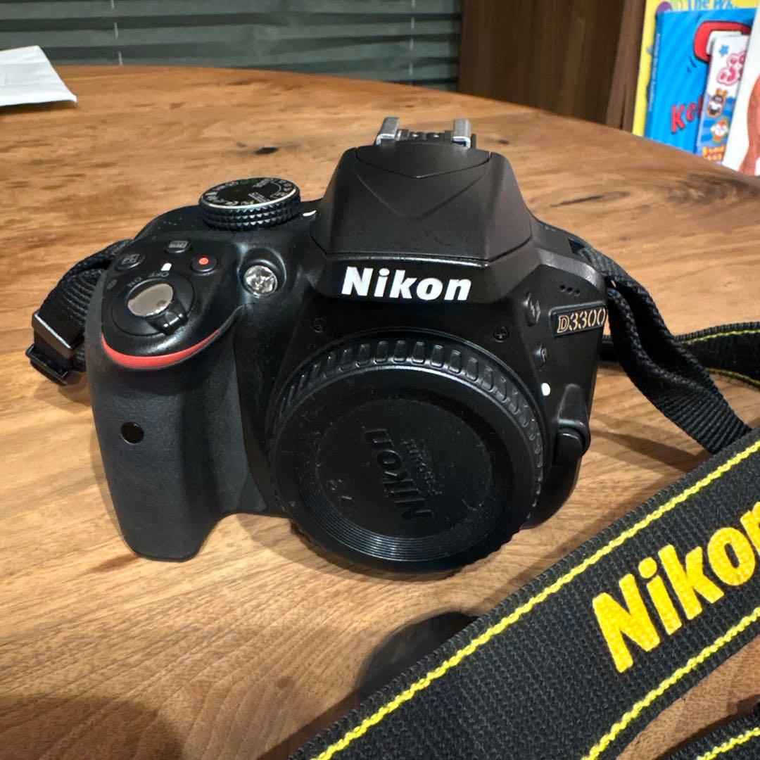 Nikon D3300 デジタル一眼レフカメラ 本体 D3300 デジタル一眼レフカメラ レッド [ズームレンズ] Nikon｜ニコン