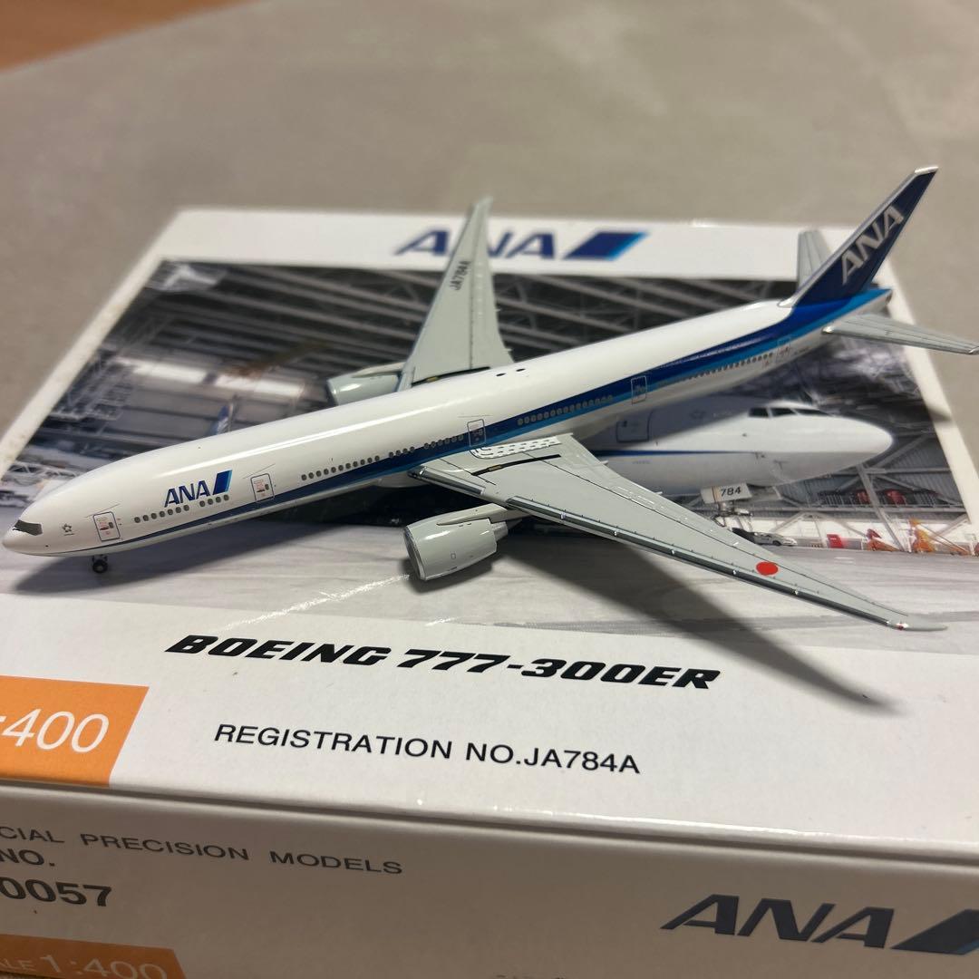 ANA Boeing 777-300ER 1:400 - メルカリ