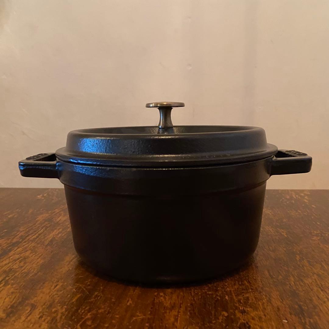 STAUB（ストウブ）ピコ・ココット ラウンド 18cm ブラック使用感あり 61z-0VHVKxL._AC_UF894,