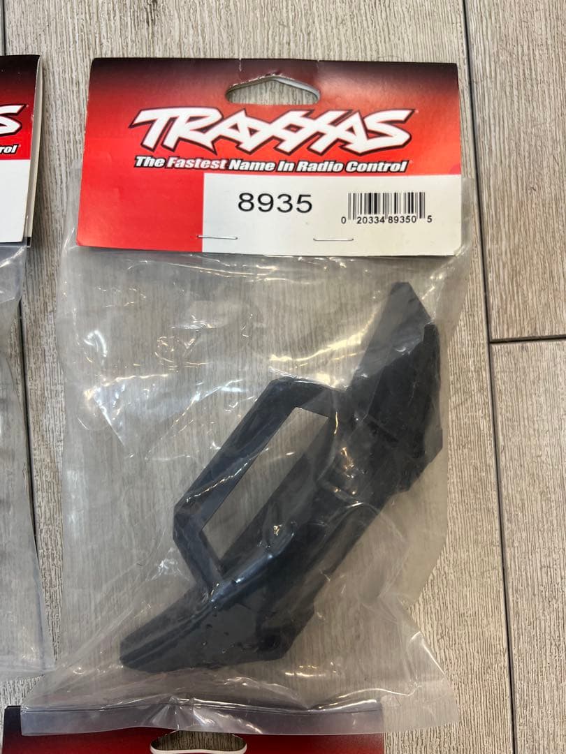 Traxxas ラジコンパーツセット 8935 8967 8929 など - メルカリ