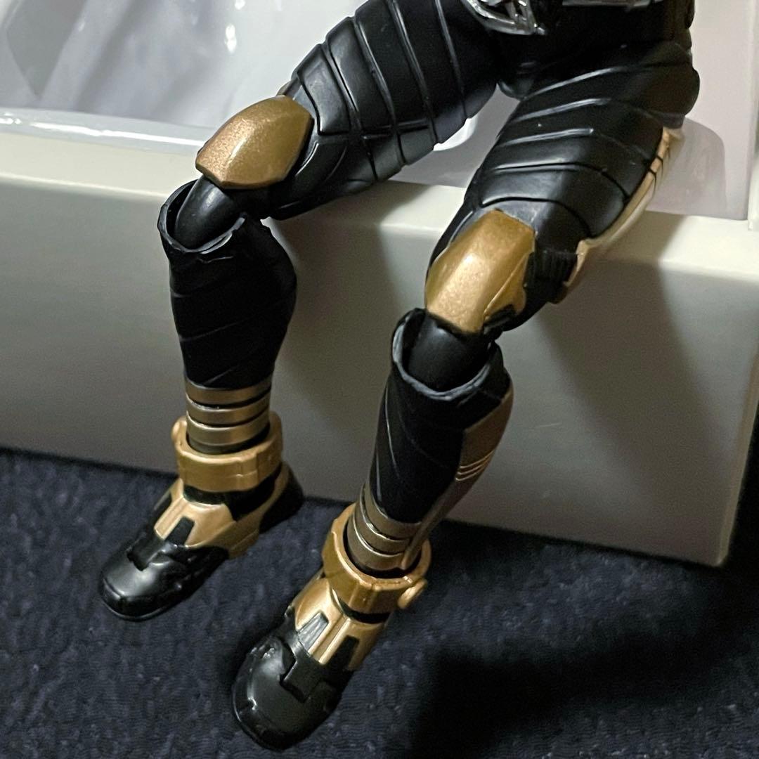 S.H.Figuarts 真骨彫製法 仮面ライダーパンチホッパー