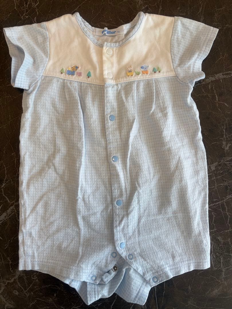 70サイズ】familiar_水色チェック柄ロンパース - メルカリ