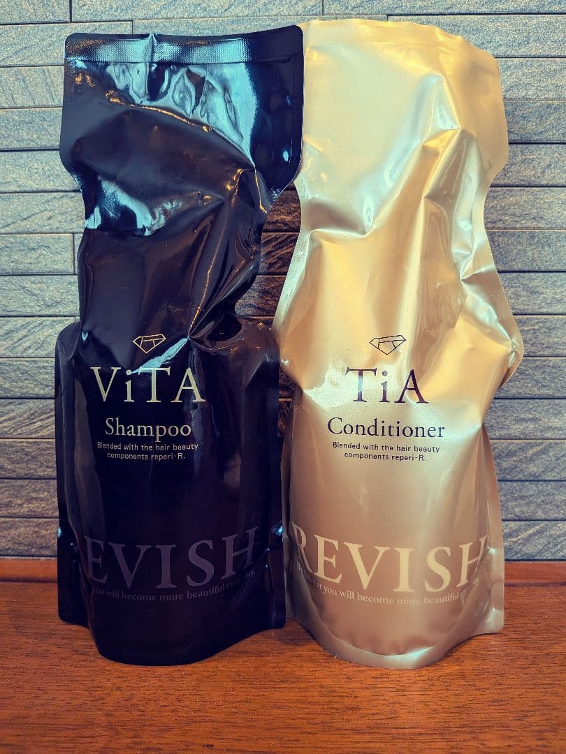 レヴィッシュヴィータシャンプー＆ティアコンディショナー700ml セット販売 vita700