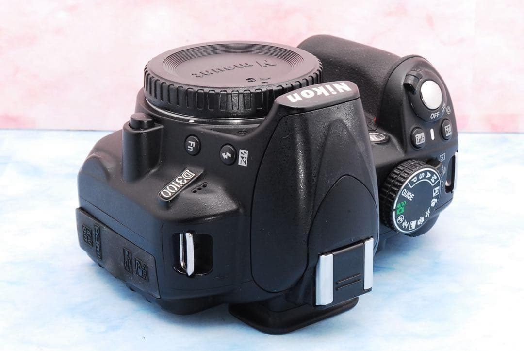 Nikon D3100☆初心者向け☆手ぶれ補正レンズ付☆一眼レフカメラ - メルカリ