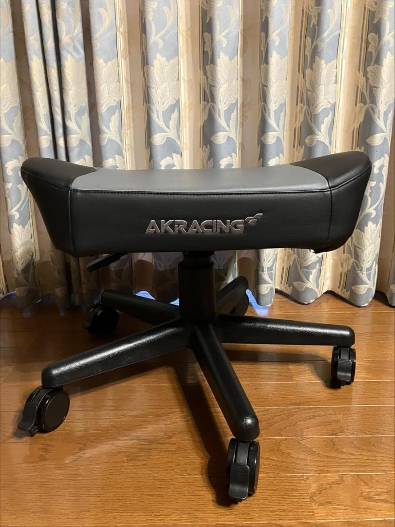 AKRacing ゲーミングチェア オットマン フットレスト グレー Amazon | AKRacing ゲーミングチェア オットマン フットレスト